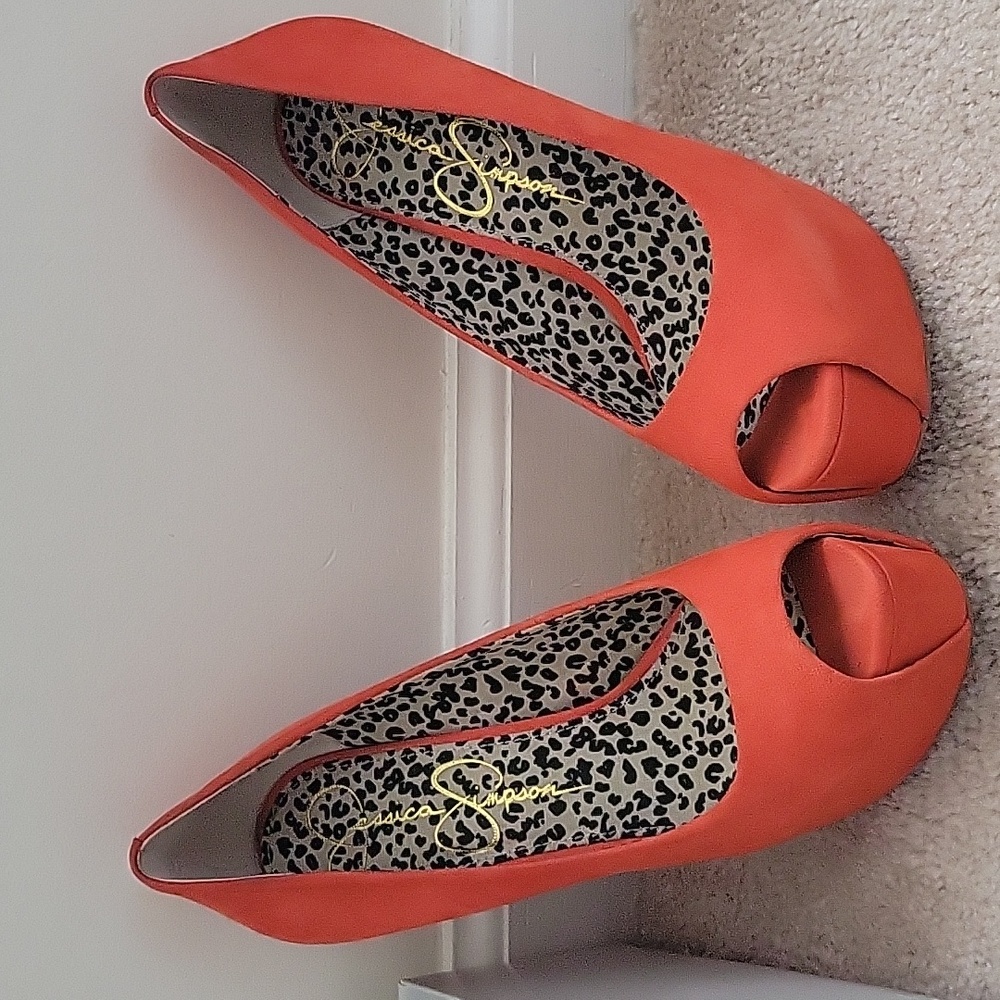 Jessica Simpson Tomato Red